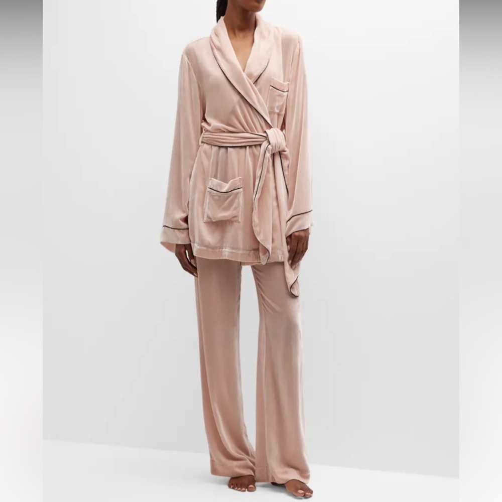 Sleeping with Jacques - Blush Velvet Set